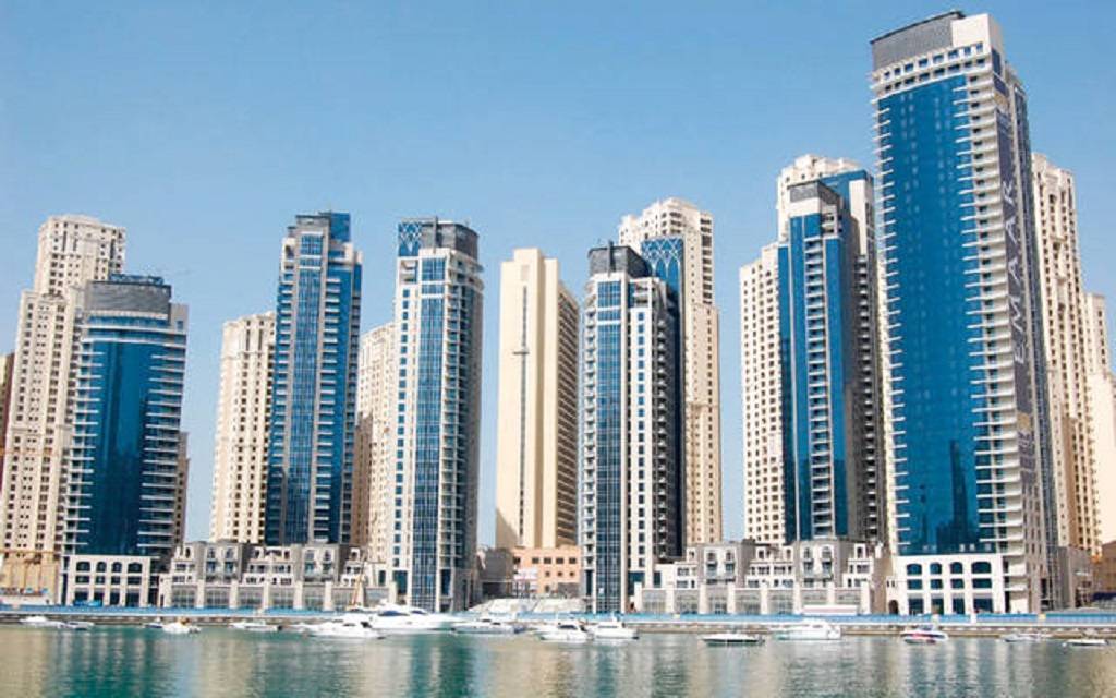 ولي عهد أبوظبي يعتمد صرف حزمة منافع سكنية بـ3.3 مليار درهم
